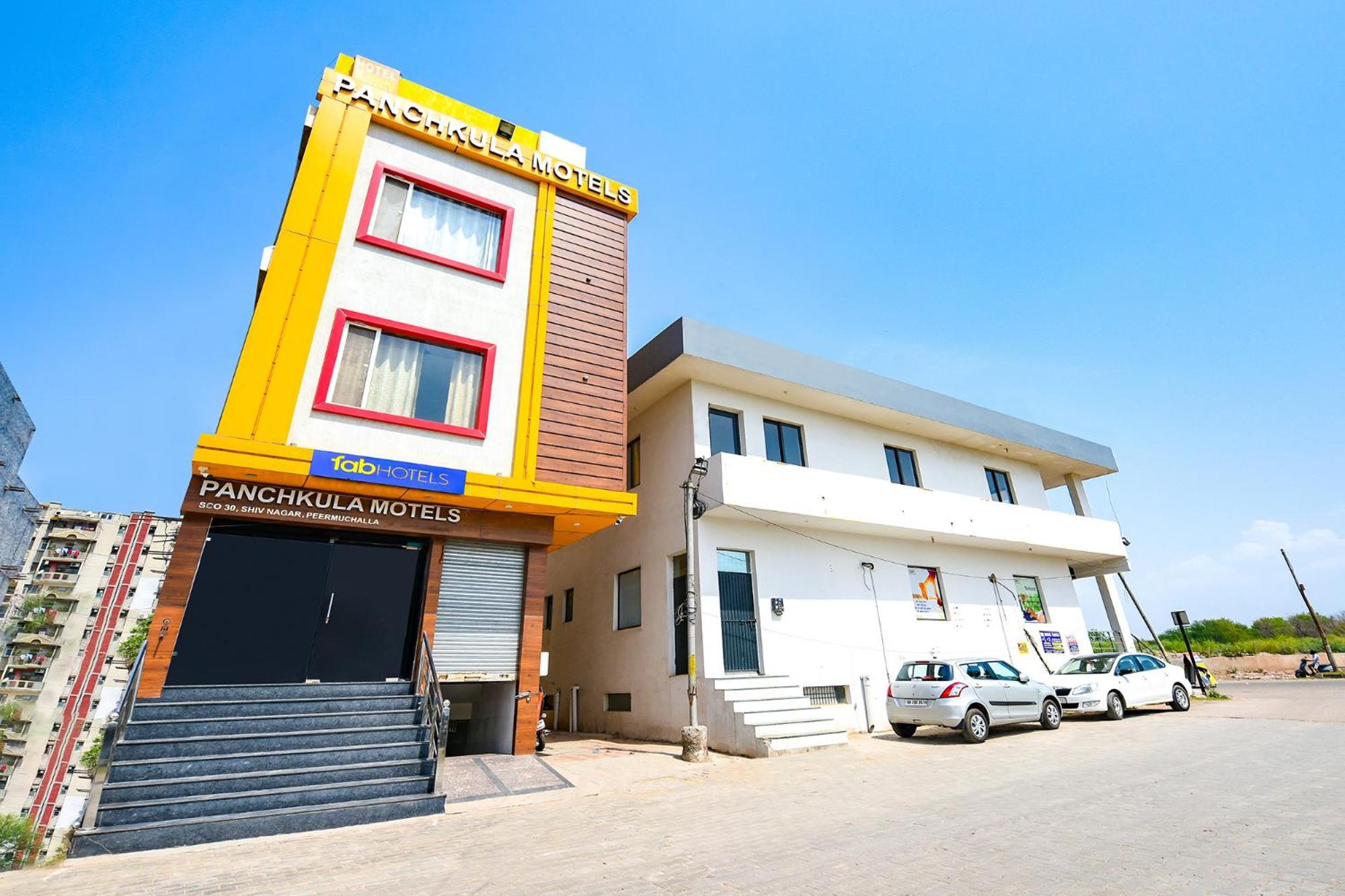 Fabescape Panchkula Motels Exteriör bild